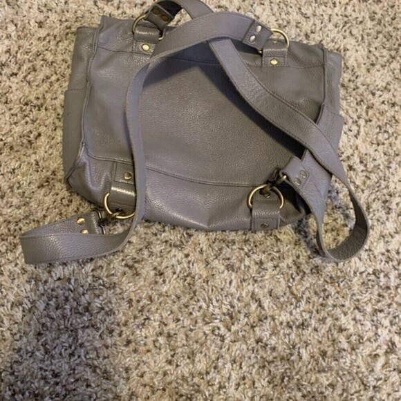 - Anthropologie VERO Verto Gray Pebbled Leather Convertible Messenger Back… main image 8